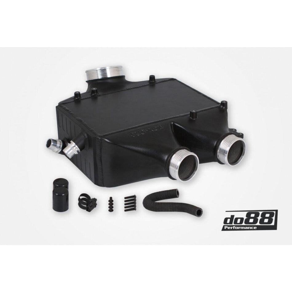 do88 Performance Ladeluftkuehler passend fuer F87 M2C F80 M3 F82 F83 M4 BMW mit S55 Motor