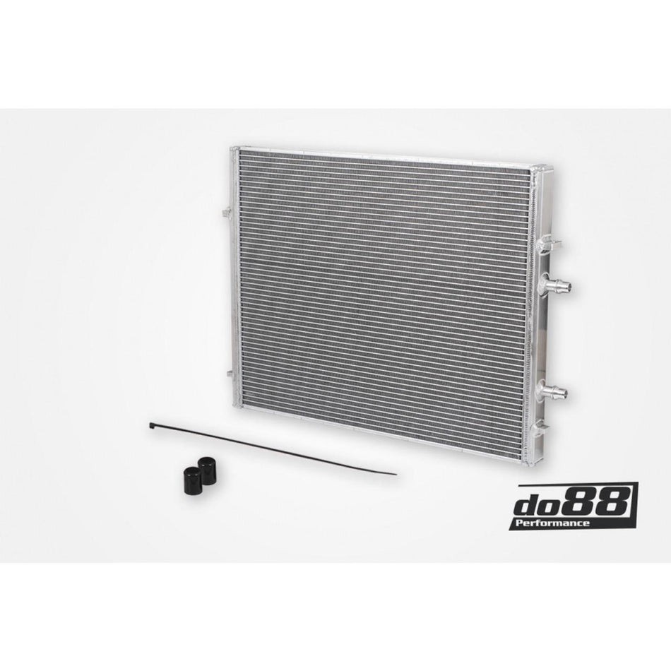 do88 Waermetauscher Ladeluftkuehler passend fuer F87 M2C F80 M3 F82 F83 M4 BMW S55 Motor