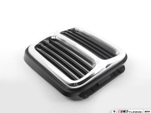 BMW Original Mittelgrill – E21 späte Ausführung – 51-13-1-872-047