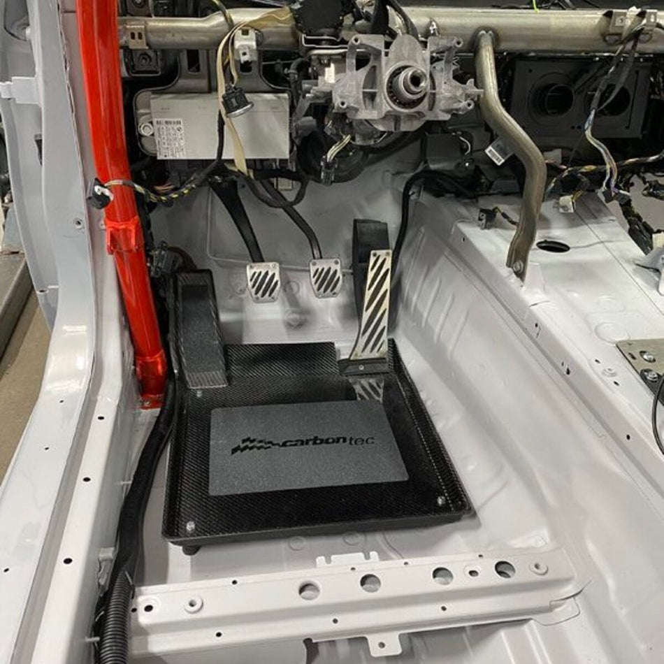 Kohlefaser Fußraumwanne passend für E30 | E36 | E46 | E9x | F2x | F3x | F8x M3 M4 | G8x BMW